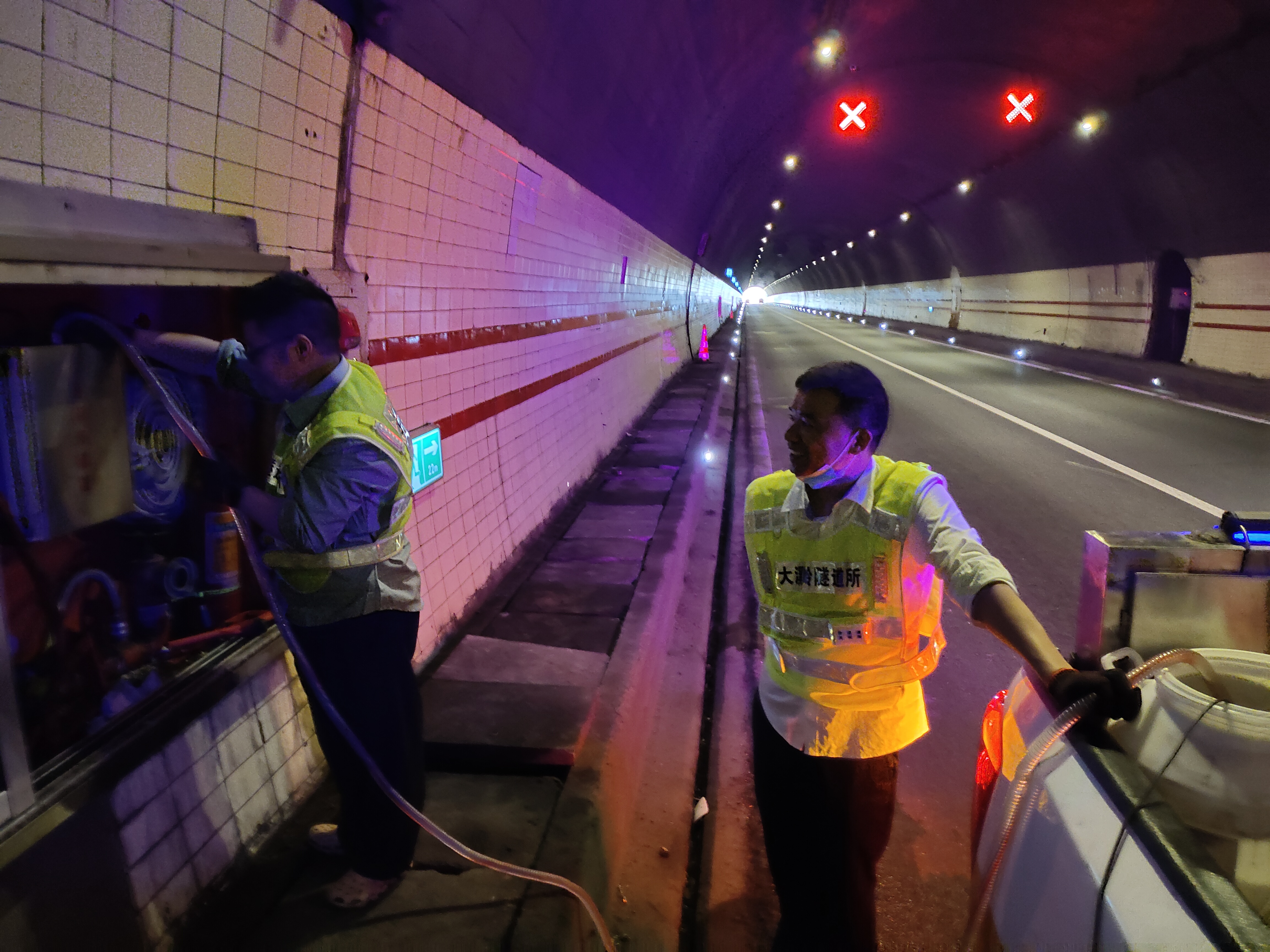 1684890212756054.jpg 2023.05.24 灌消防泡沫液 王文輝攝.jpg