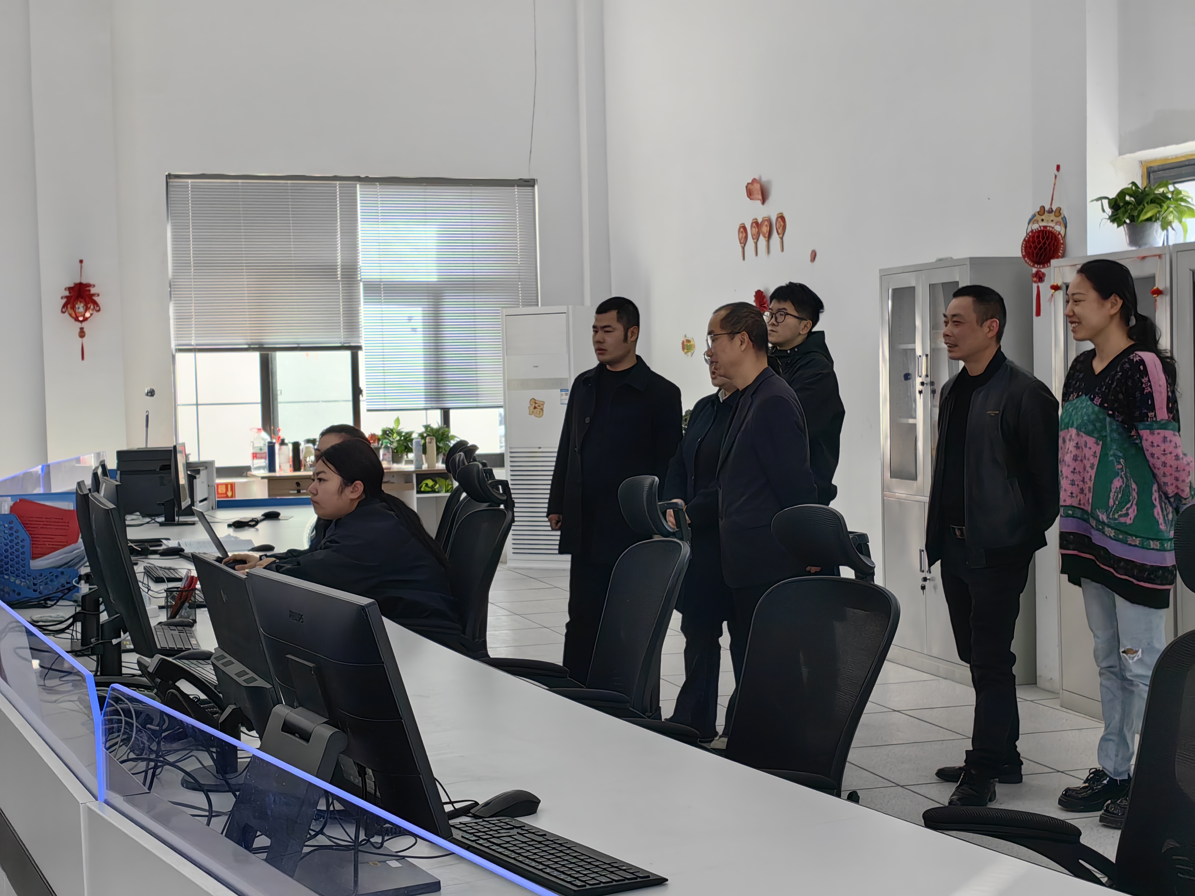 1710918576219449.jpg 9bad7f3acb926b5b3cd7c5ed00d2956.jpg