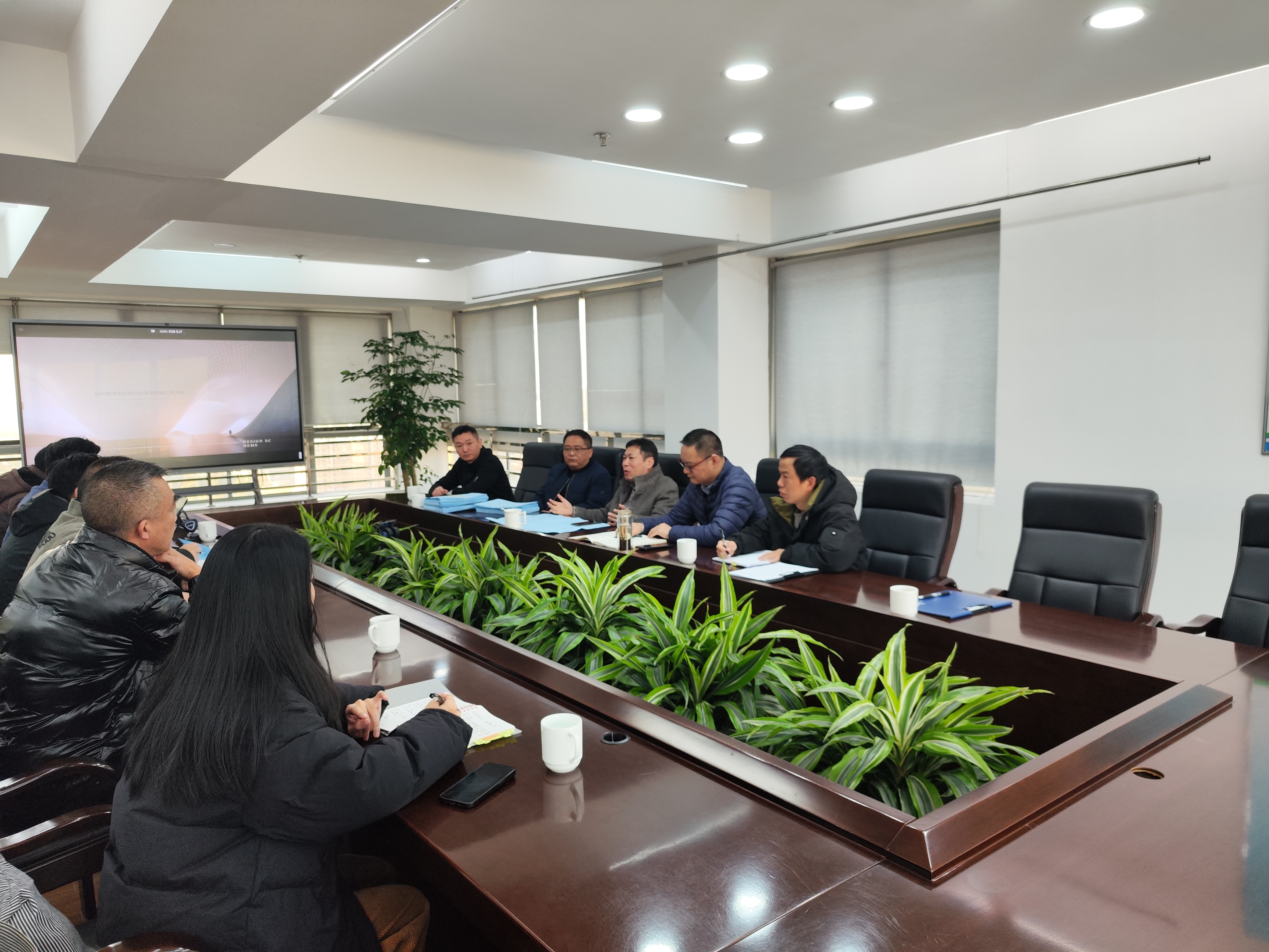 1734679084588558.jpg 00bde2282984a68b74fbc709e3dca15.jpg